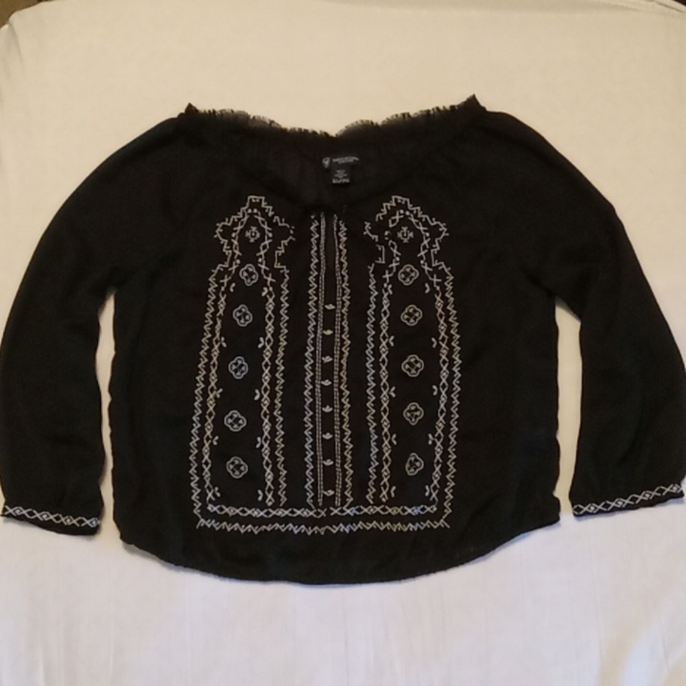 American Eagle Outfitters sheer embroidered peasant top sz. XL